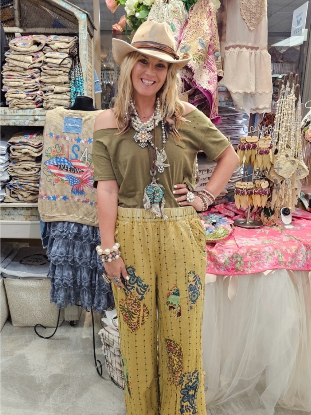 🔥 BRAND NEW Dahlia REVERSIBLE Pants by A Rare Bird - Vintage Patchwork Wide Leg - Picture 9 of 11